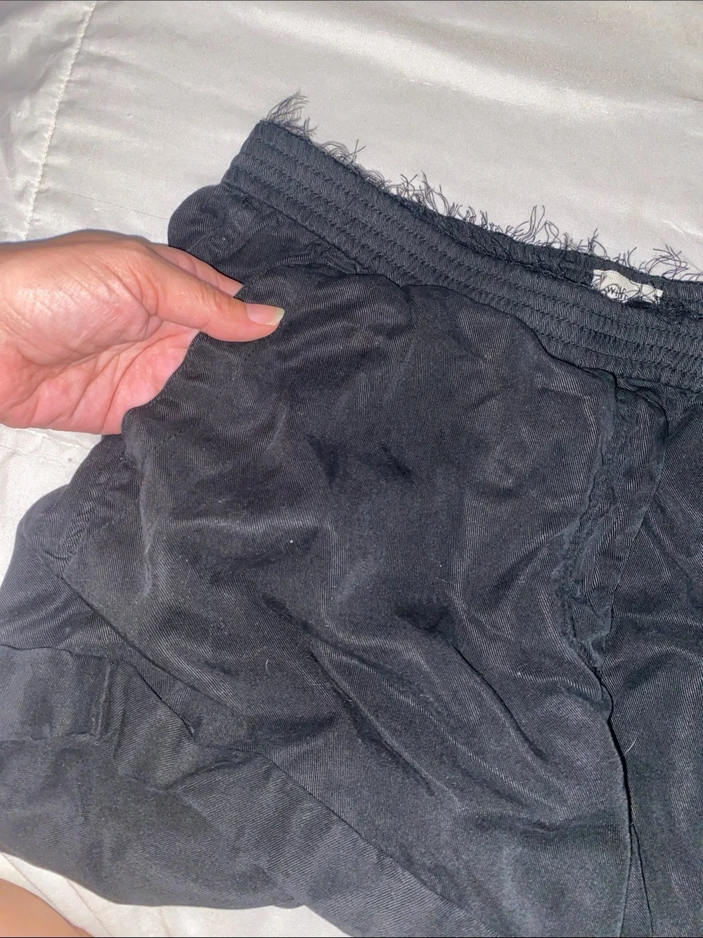 Wilfred frayed edge pull on shorts size 8